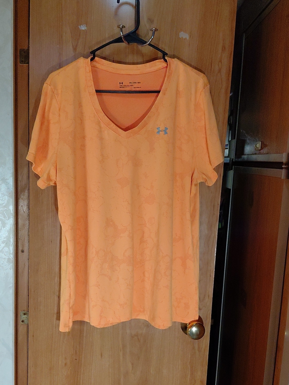 Under Armour Men’s Orange V-Neck Training Tee